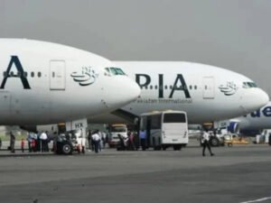 پی آئی اے کے لیے بڑی خبر، ہیتھرو ایئرپورٹ پر 14 سلاٹس واپس مل گئے
