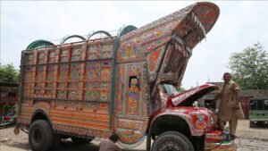 گڈز ٹرانسپورٹرز کی ہڑتال چھٹے روز بھی جاری، معیشت کو 50 ارب روپے نقصان