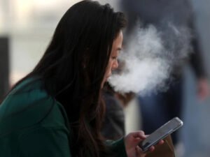 ویپس کے فلیورنگ کیمیکلز صحت کے لیے کتنے نقصان دہ ہیں؟