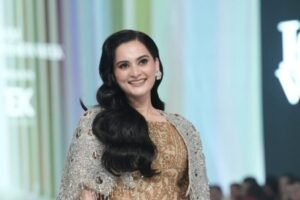 ایمن خان کی فٹنس اور بدلے ہوئے انداز نے مداحوں کو متوجہ کرلیا